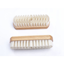 Natural brush for suede shoes Nunbuc